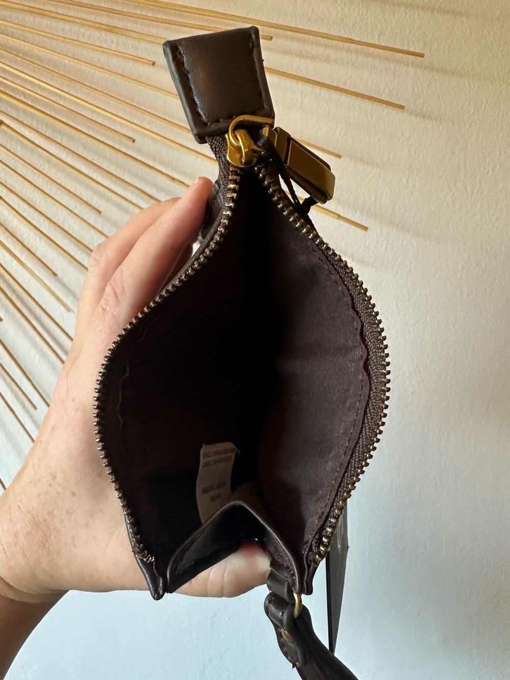 House of Harlow 1960 Dark Brown Faux Leather Card Holder Wallet Wristlet
NWT - Picture 5 of 5